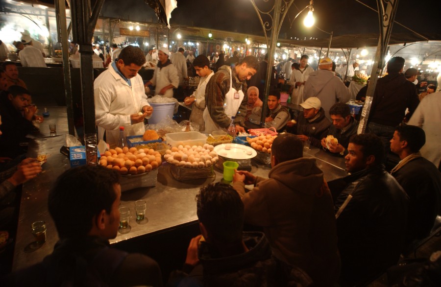 Djemaa el Fna, the night market, Marrakesh, Morocco, North Africa.  January 2008.
